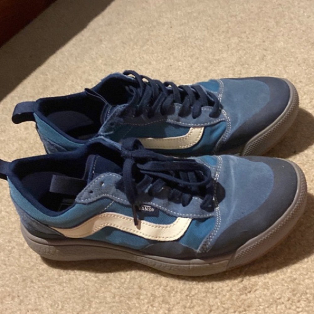 Mens vans ultra range size 9m